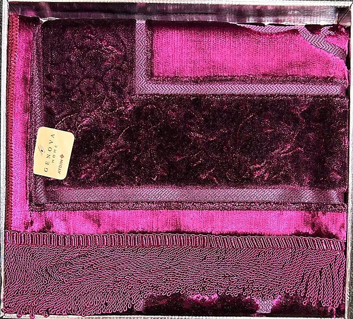 Genova Prayer Rug (image 2)