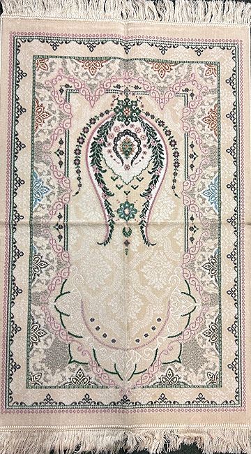 Premium Fancy Prayer Rug (Thick) (image 2)