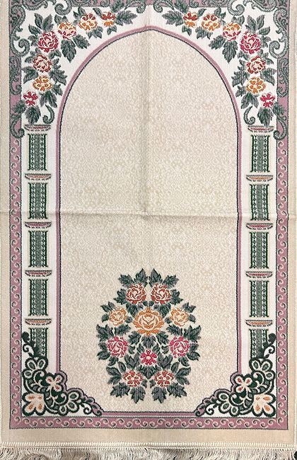 Premium Fancy Prayer Rug (Thick) (image 4)